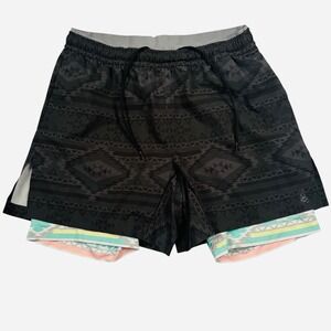 Chubbies The Quests Ultimate Training Shorts Mens Medium Black Aztec 5.5" Lined
